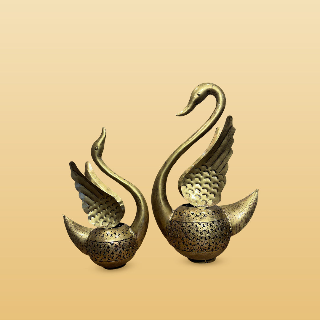 The Set of 2 Metal Lota Swan T-Lights